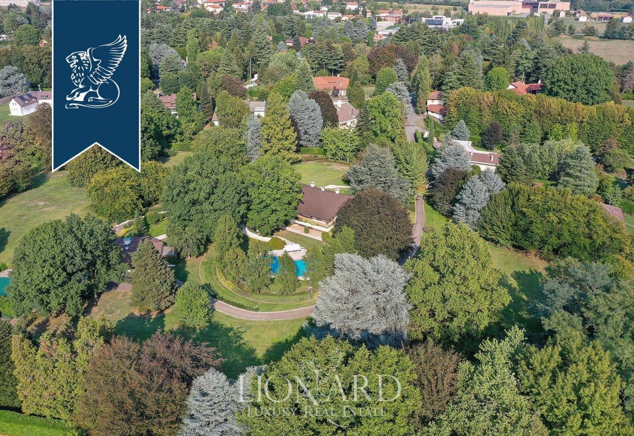 Villa en Casatenovo, Italia, 1 100 m² - imagen 5