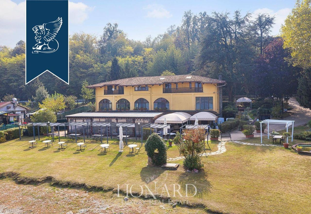 Villa in Turin, Italy, 1 000 m² - picture 5