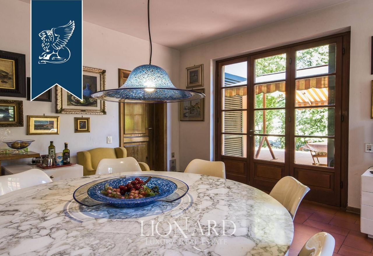 Villa in Lucca, Italy, 500 m² - picture 5