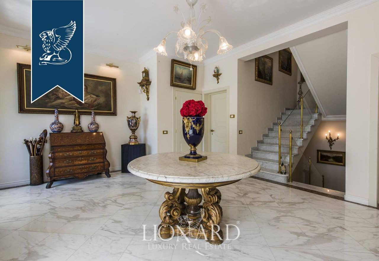 Villa en Livorno, Italia, 800 m² - imagen 5