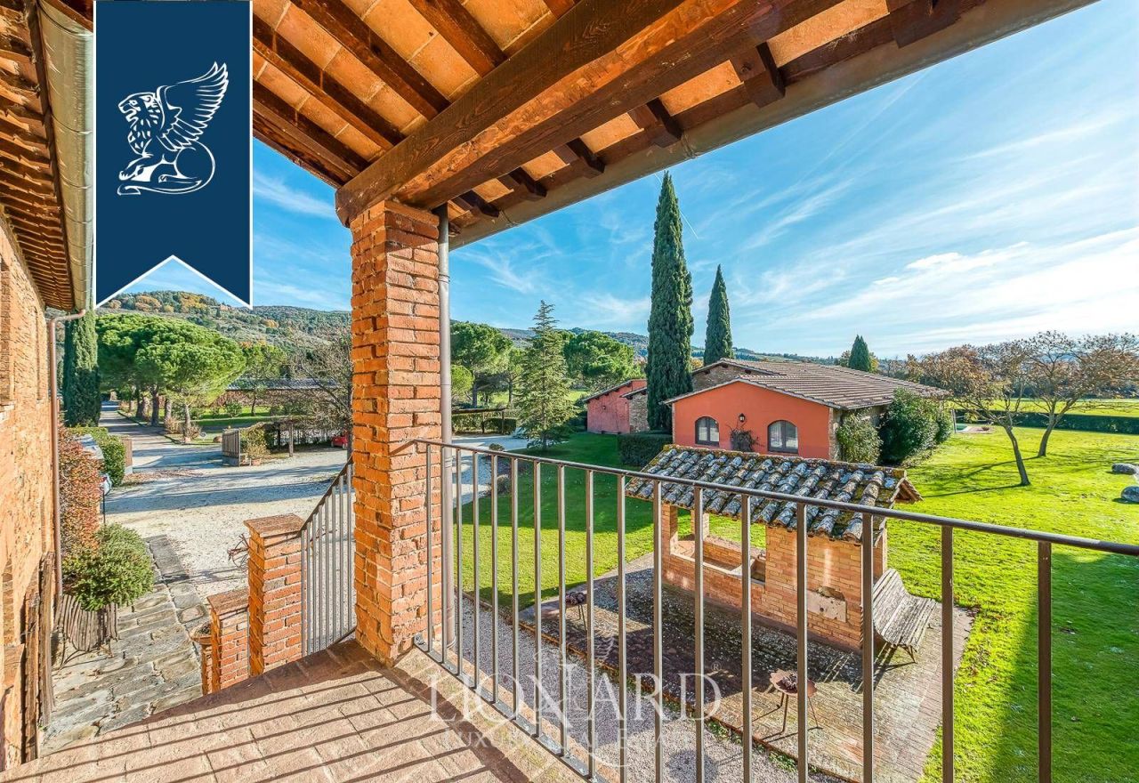 Farm in Bettona, Italy, 1 900 m² - picture 6