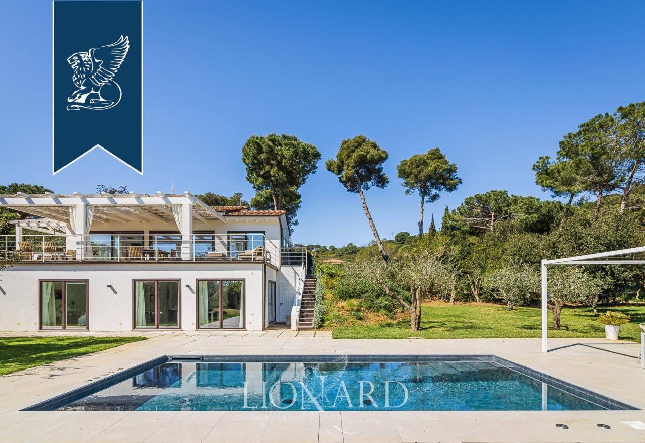 Villa in Livorno, Italy, 415 m² - picture 6