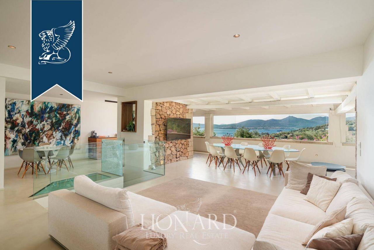 Villa a Olbia, Italia, 340 m² - foto 7