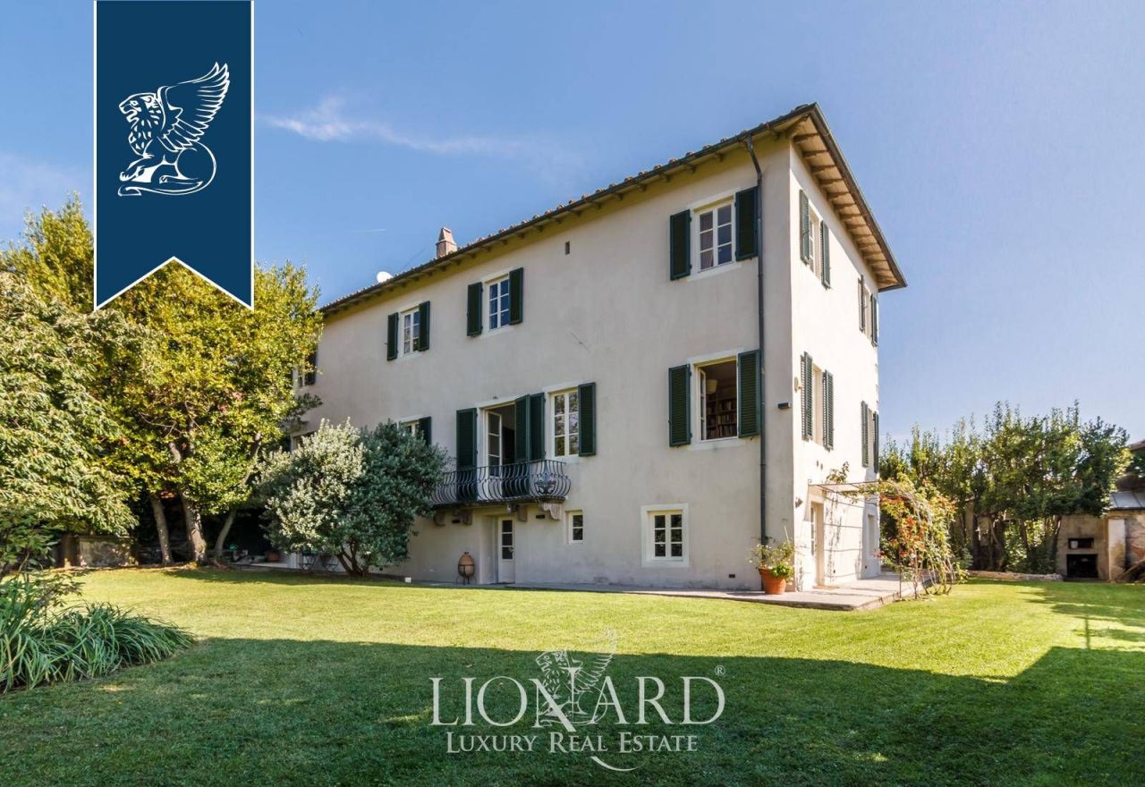 Villa in Lucca, Italy, 750 m² - picture 7
