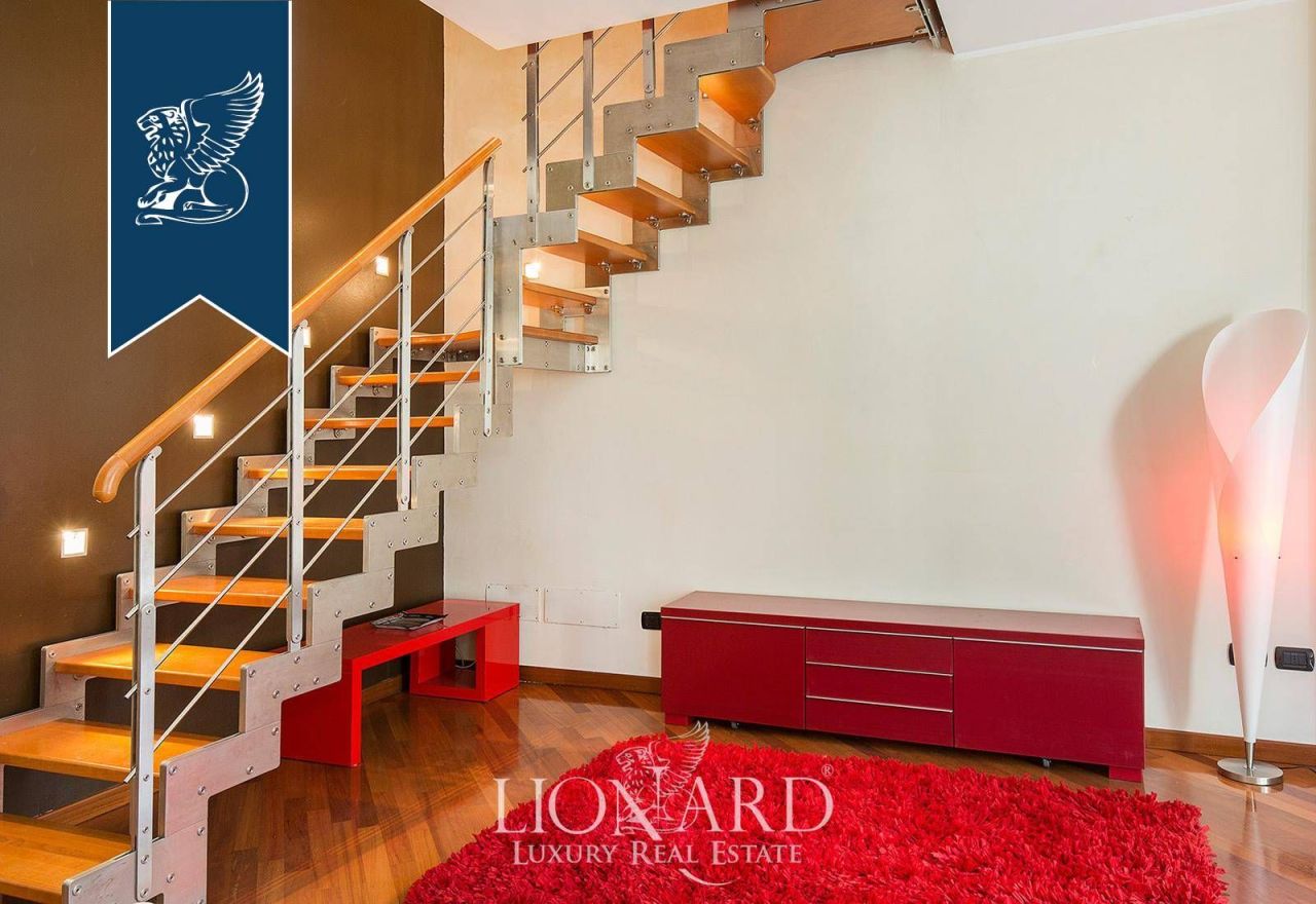 Apartment in Milan, Italy, 310 m² - picture 7