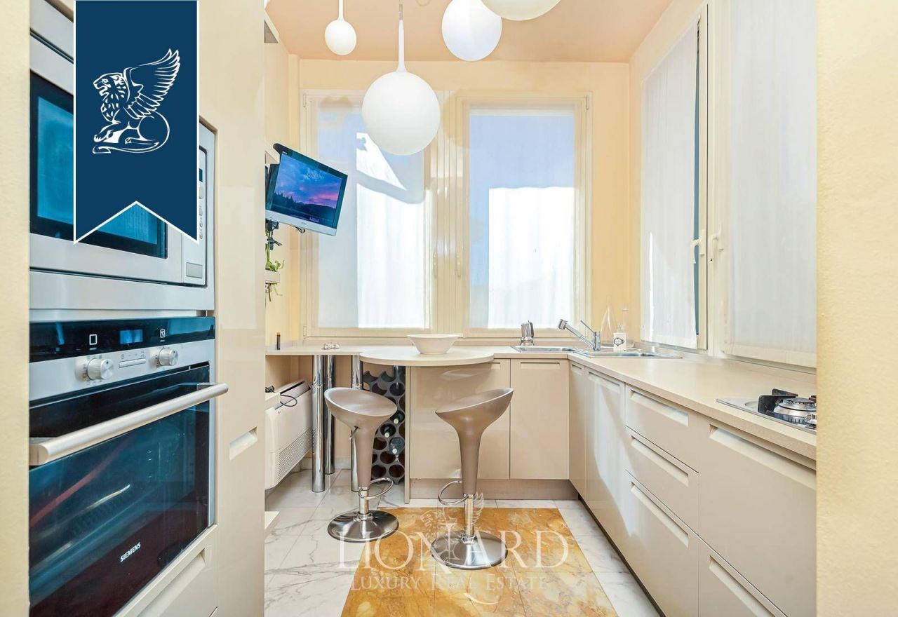 Villa en Pisa, Italia, 400 m² - imagen 7