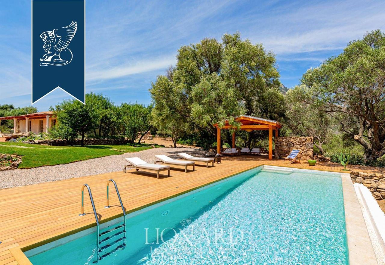 Villa a Olbia, Italia, 280 m² - foto 7