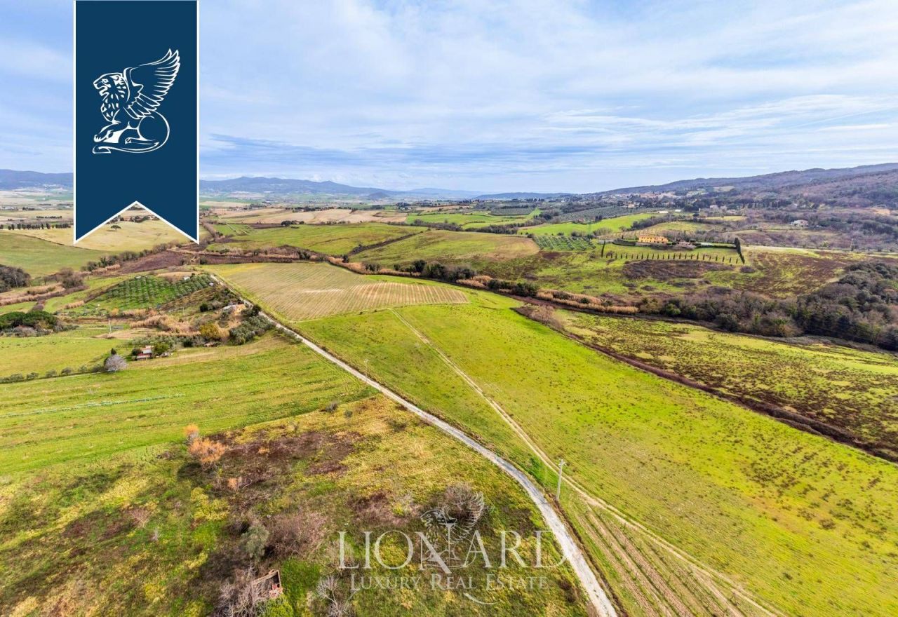 Ferme à Rosignano Marittimo, Italie, 8 000 m² - image 7