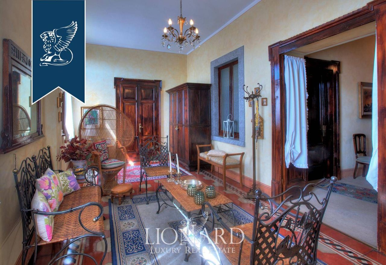 Villa in Bergamo, Italy, 1 000 m² - picture 7