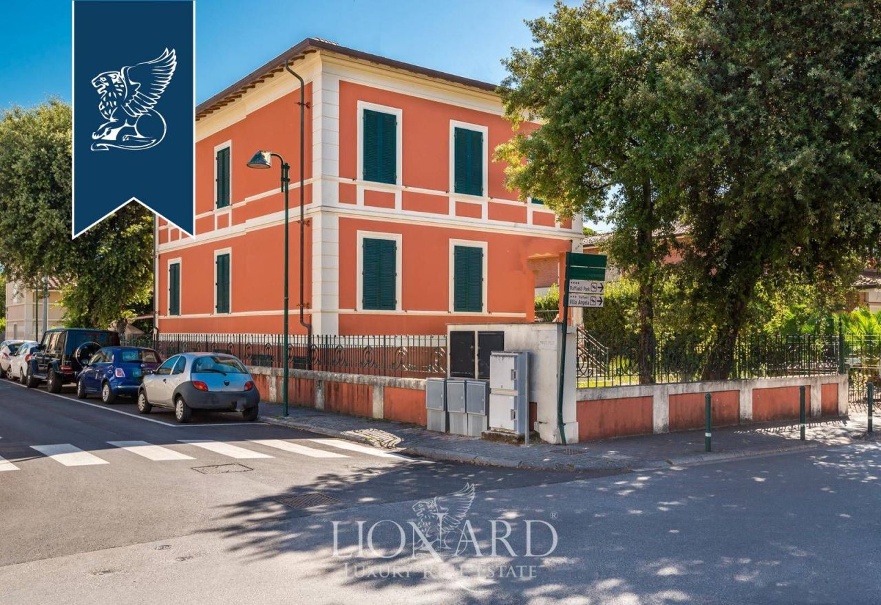 Villa in Forte dei Marmi, Italy, 400 m² - picture 7