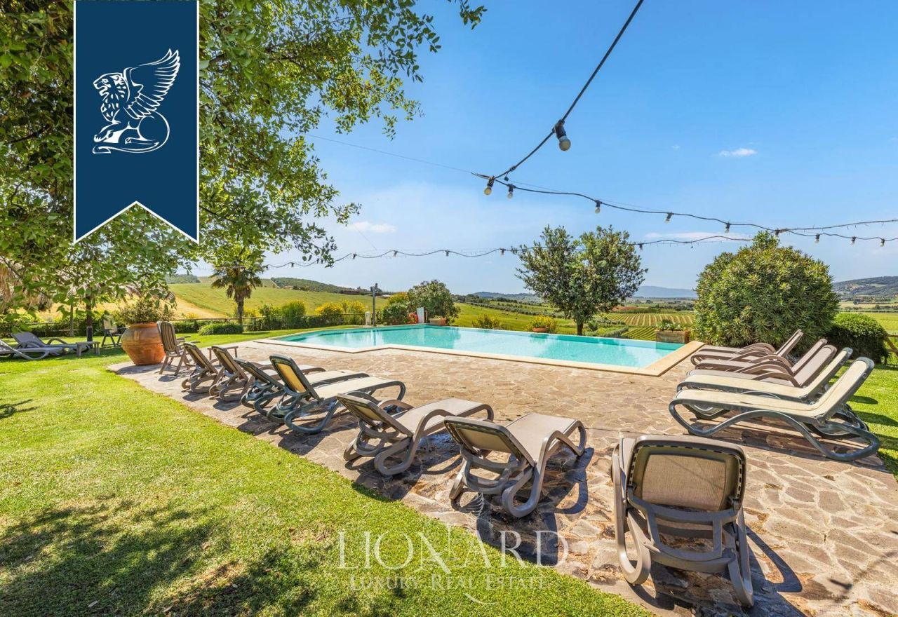 Farm in Grosseto, Italy, 1 400 m² - picture 7