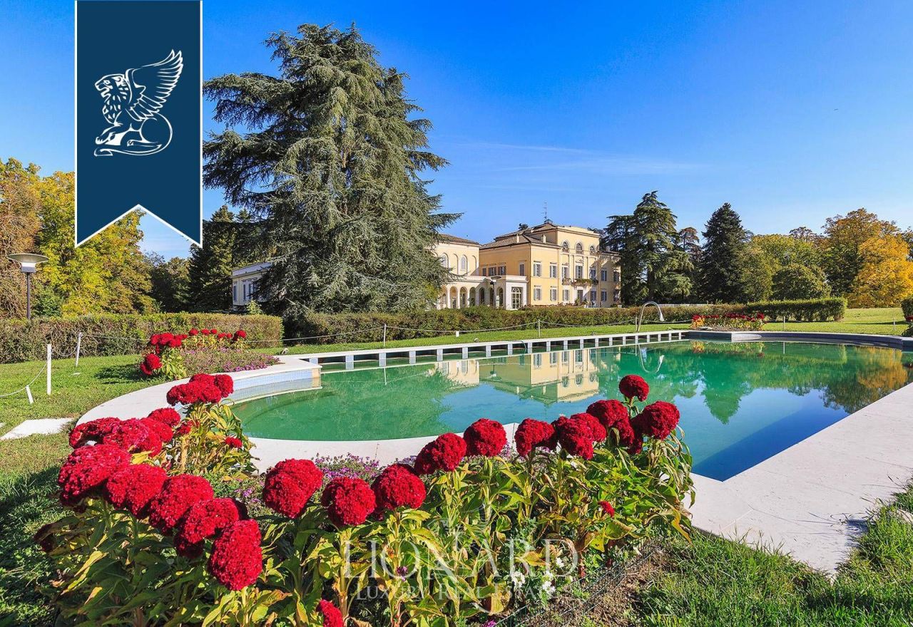 Villa à Parme, Italie, 4 000 m² - image 7