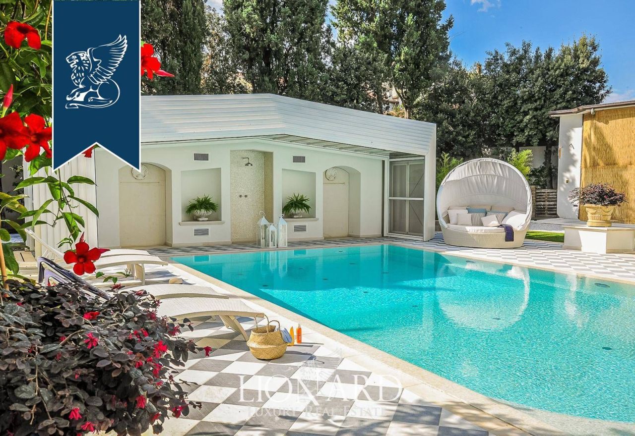 Villa à Florence, Italie, 750 m² - image 7