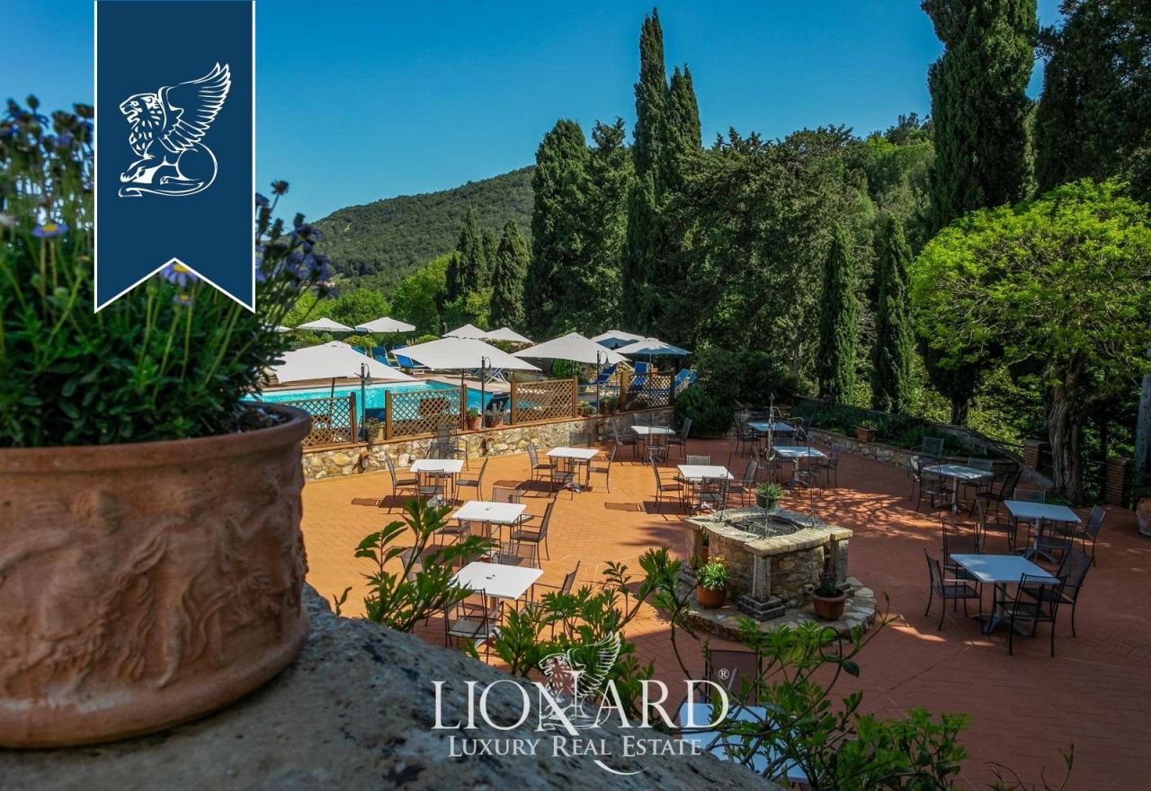 Casa en Siena, Italia, 1 900 m² - imagen 7