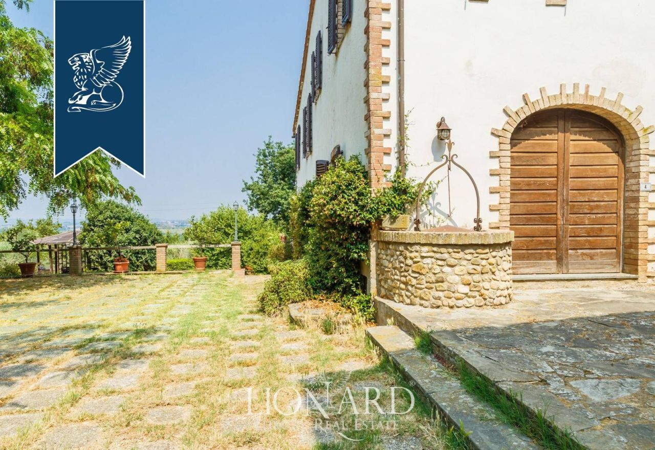 Granja en Montespertoli, Italia, 837 m² - imagen 7