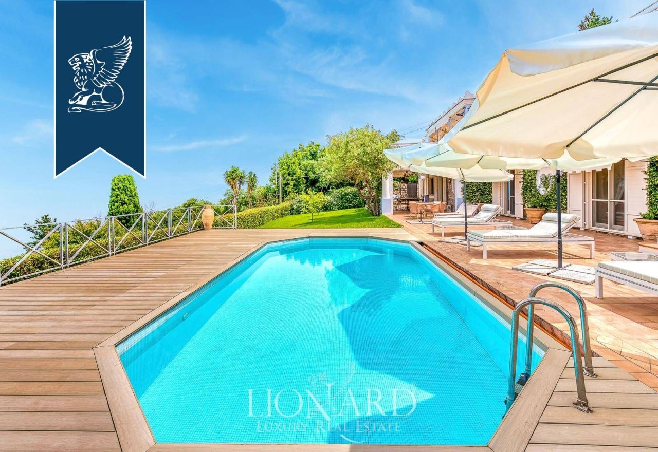 Villa en Nápoles, Italia, 300 m² - imagen 7