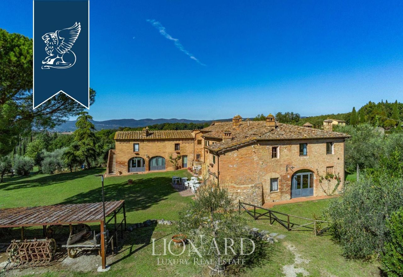 Farm in Siena, Italy, 650 m² - picture 7