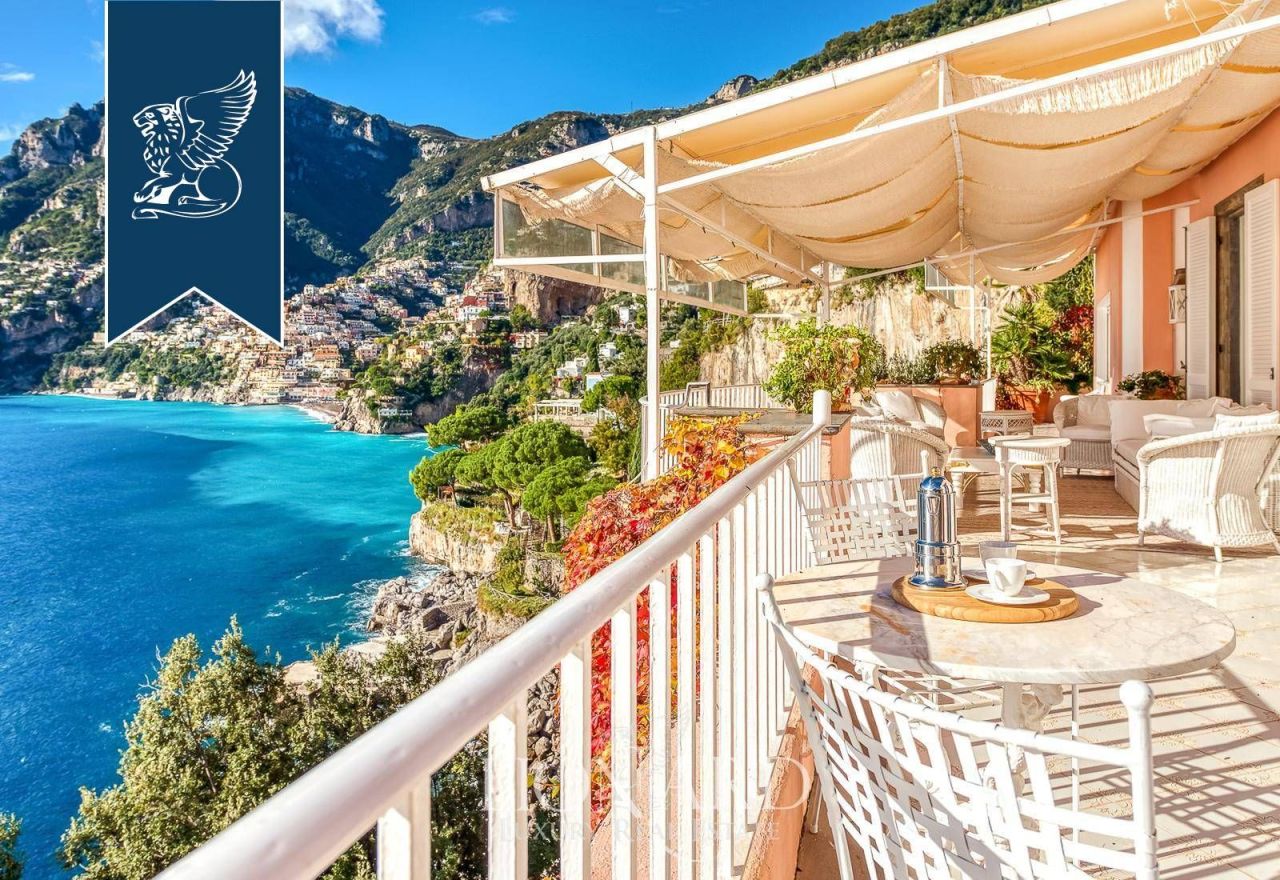 Villa à Salerne, Italie, 800 m² - image 7