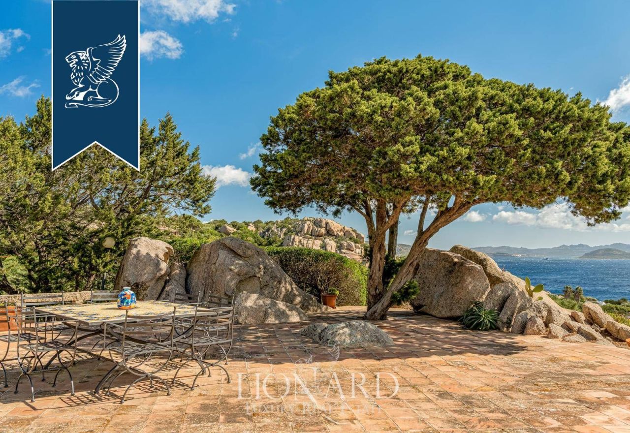 Villa à Palau, Italie, 476 m² - image 6