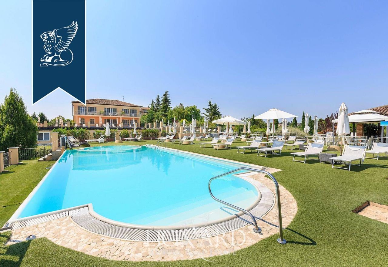 Casa en Alessandria, Italia, 5 700 m² - imagen 6