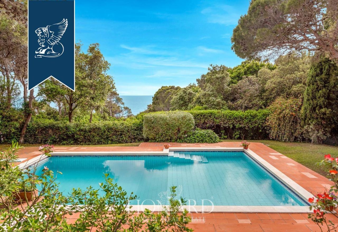 Villa in Livorno, Italy, 500 m² - picture 6