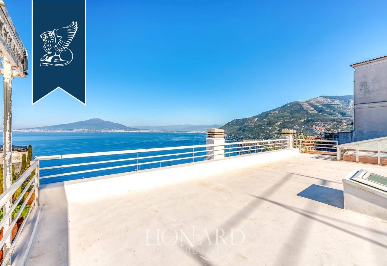 Villa a Napoli, Italia, 260 m² - foto 6