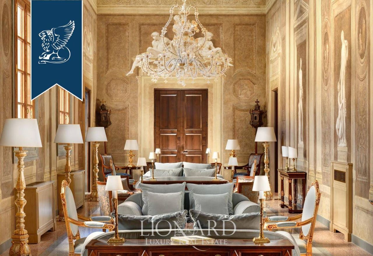 Apartment in Florence, Italy, 147 m² - picture 6