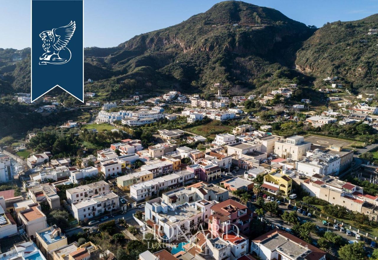 Hotel on Lipari, Italy, 1 300 m² - picture 6