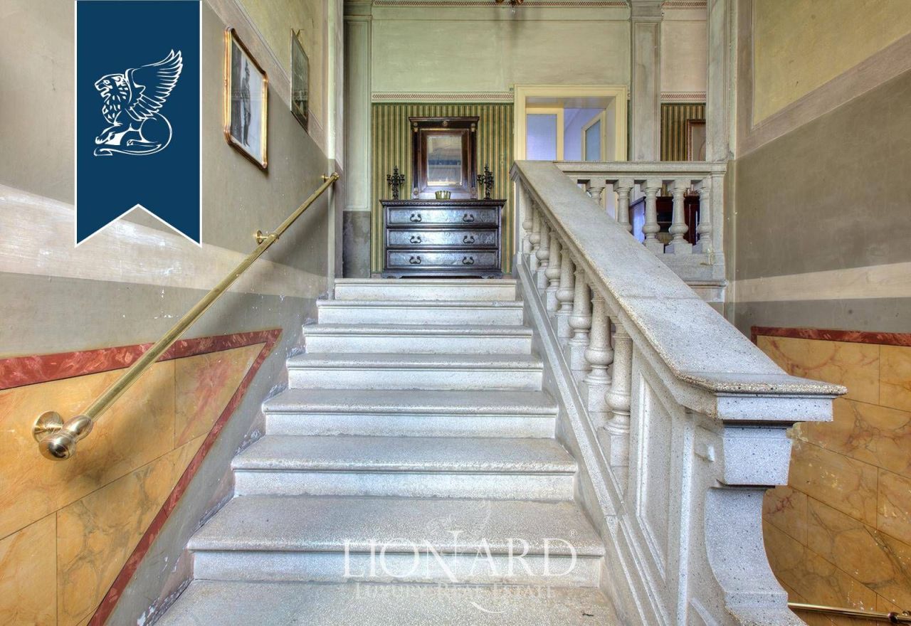 Villa in Mantova, Italy, 400 m² - picture 6