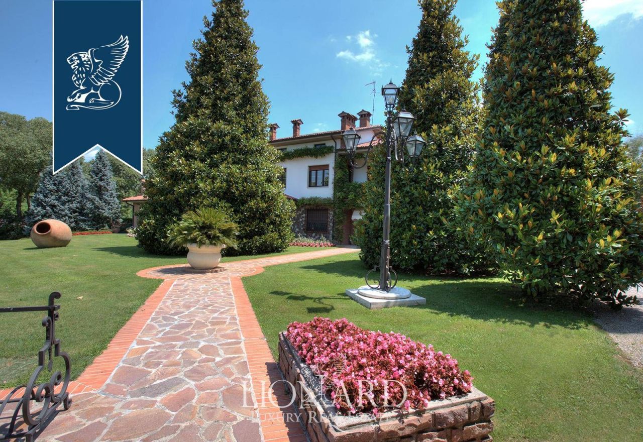 Villa a Mantova, Italia, 1 000 m² - foto 6