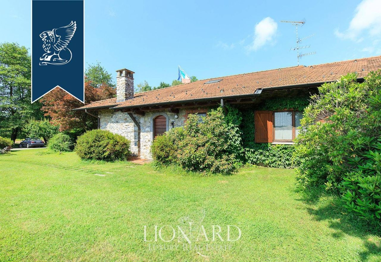 Villa en Varese, Italia, 597 m² - imagen 6