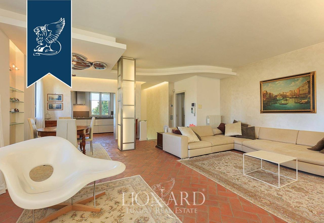 Villa en Milán, Italia, 300 m² - imagen 7