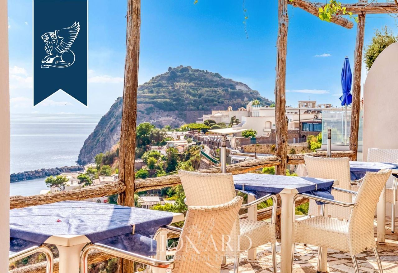 Hotel en Nápoles, Italia, 400 m² - imagen 8