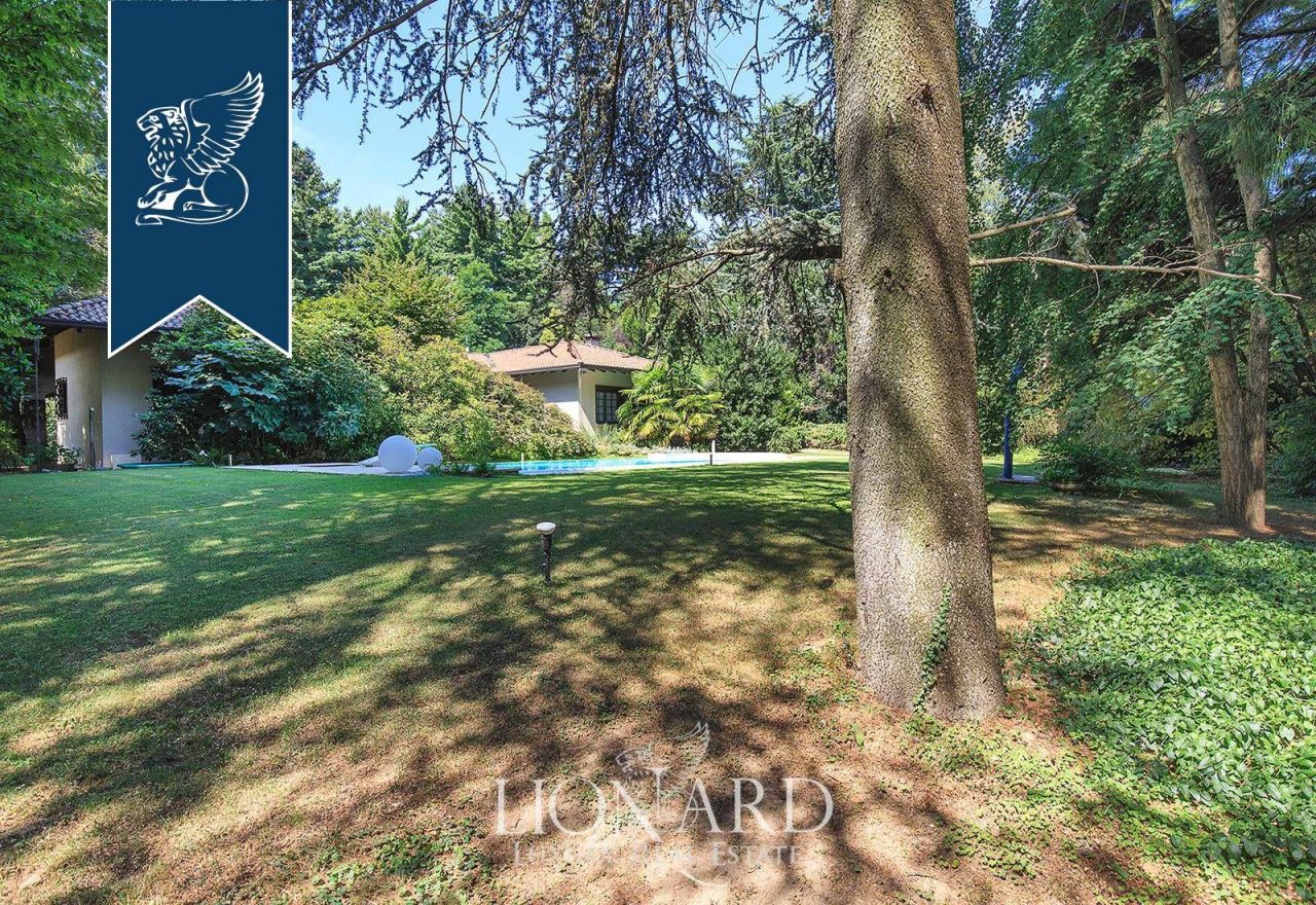 Villa a Varese, Italia, 330 m² - foto 8