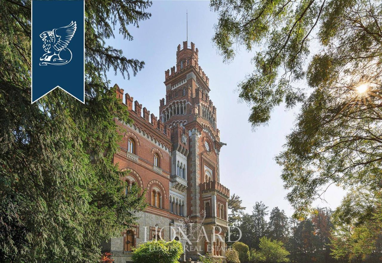 Villa in Bergamo, Italy, 3 000 m² - picture 8