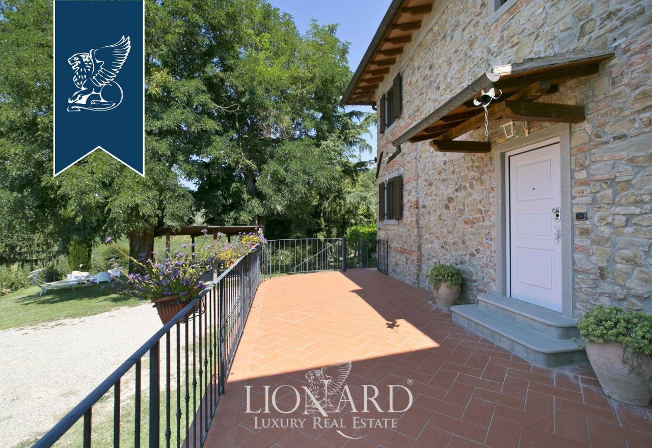 Ferme à Vicchio, Italie, 1 000 m² - image 8