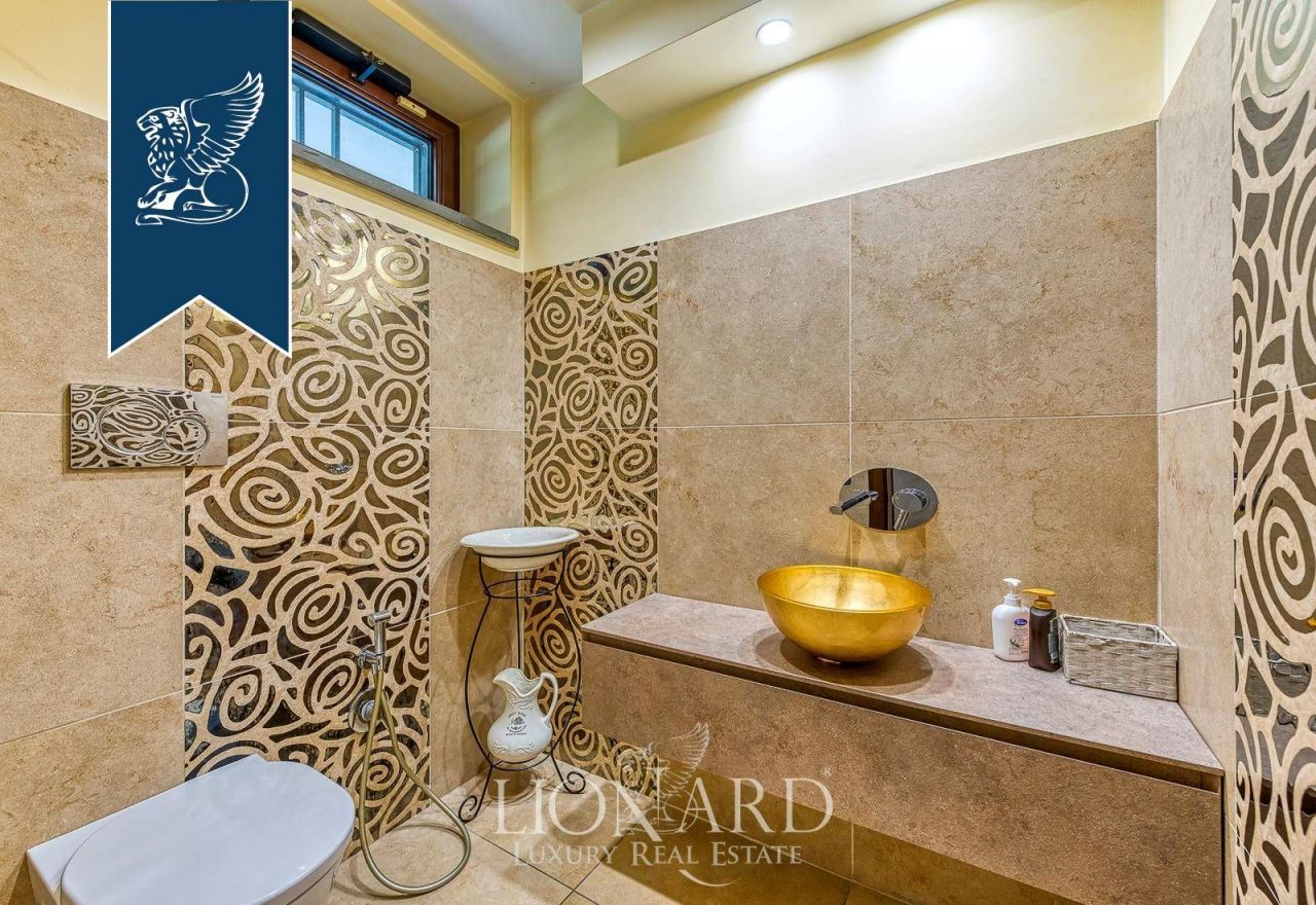 Villa en Roma, Italia, 300 m² - imagen 8