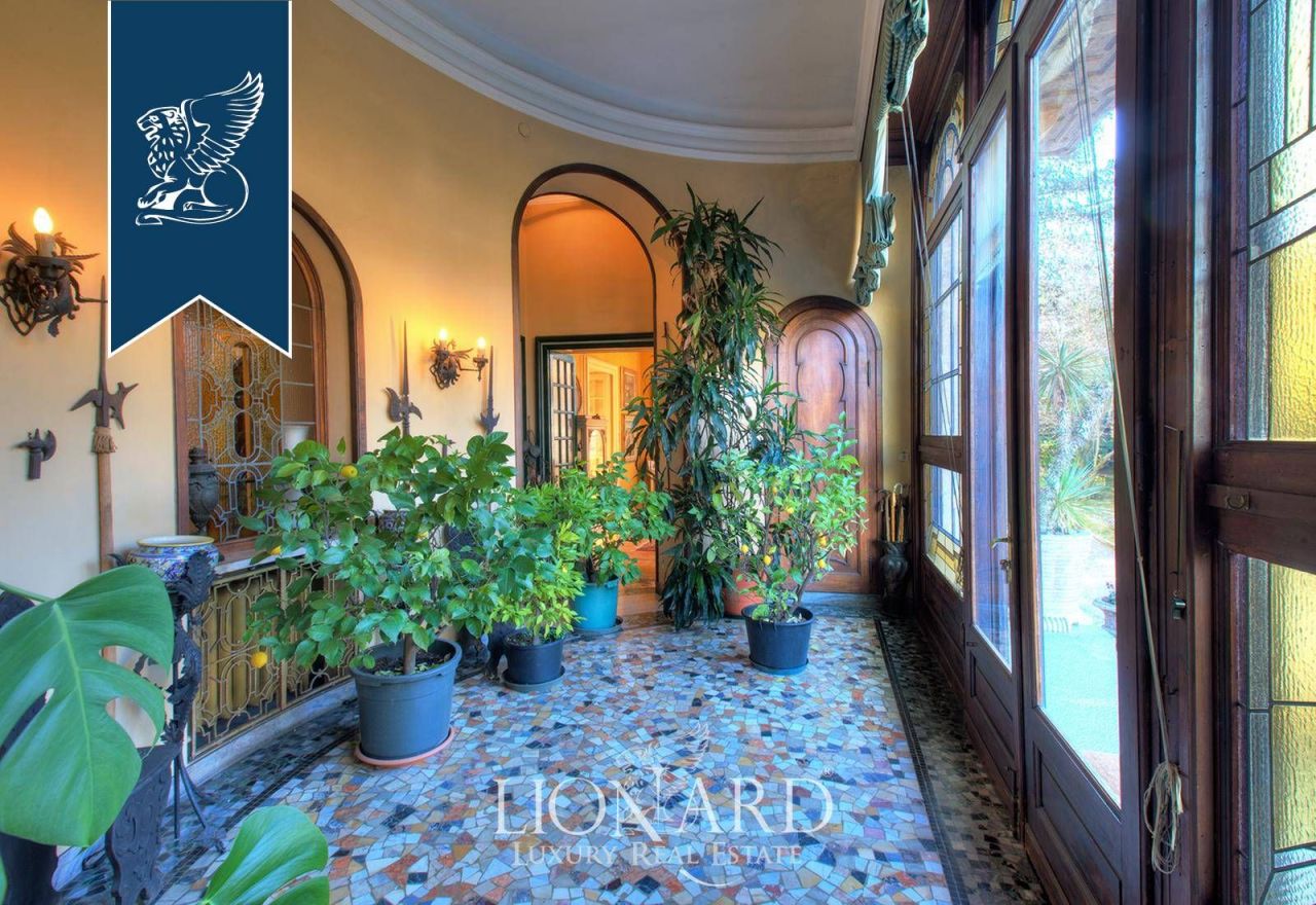 Villa à Stresa, Italie, 600 m² - image 8