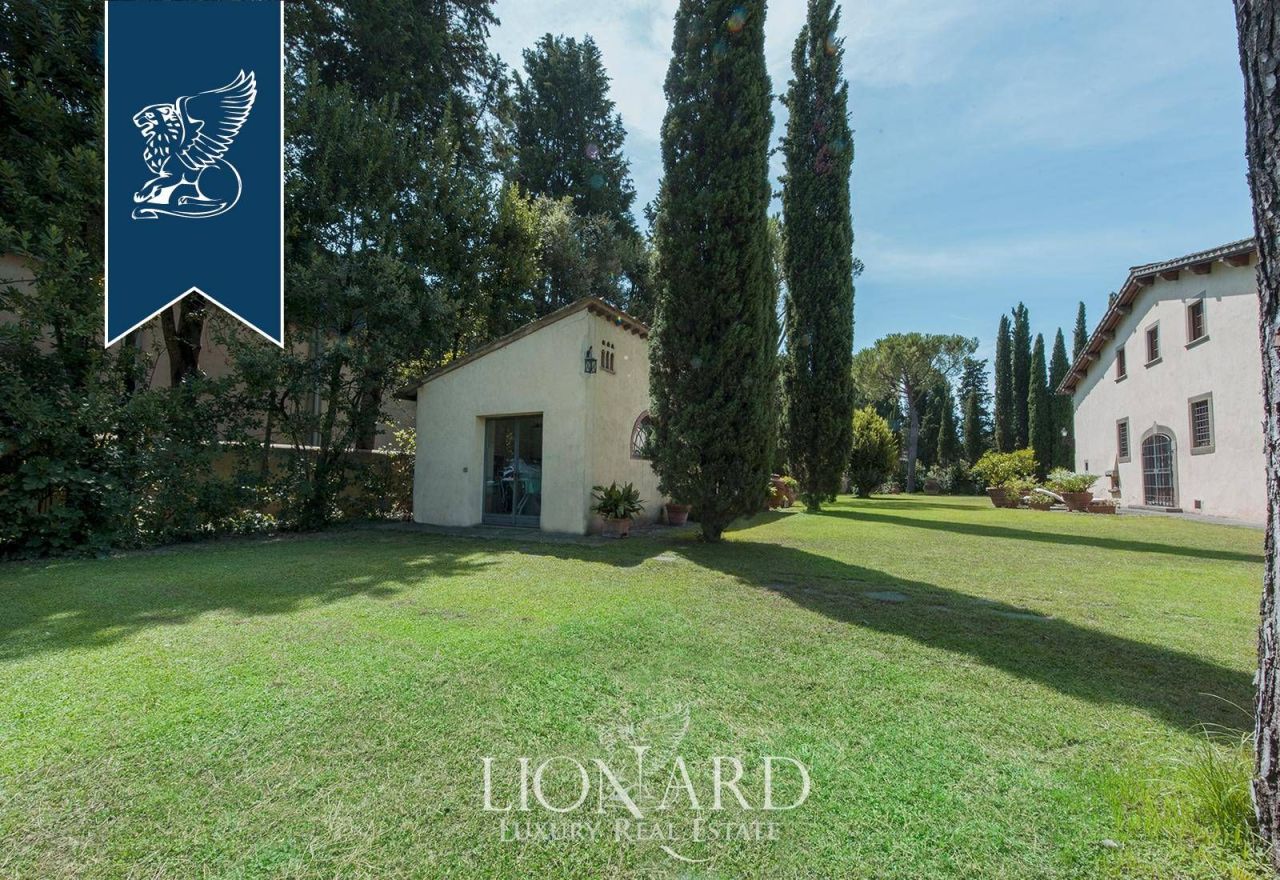 Villa à Florence, Italie, 900 m² - image 8