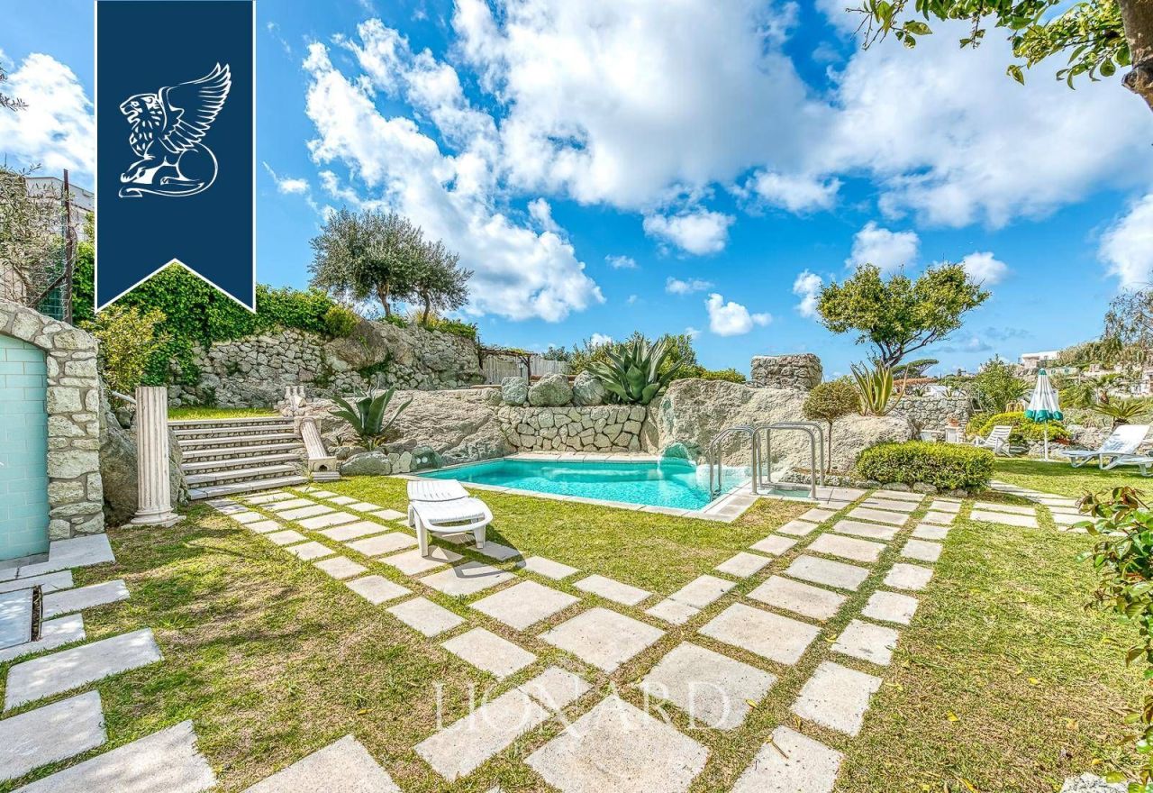 Hôtel à Naples, Italie, 7 456 m² - image 8