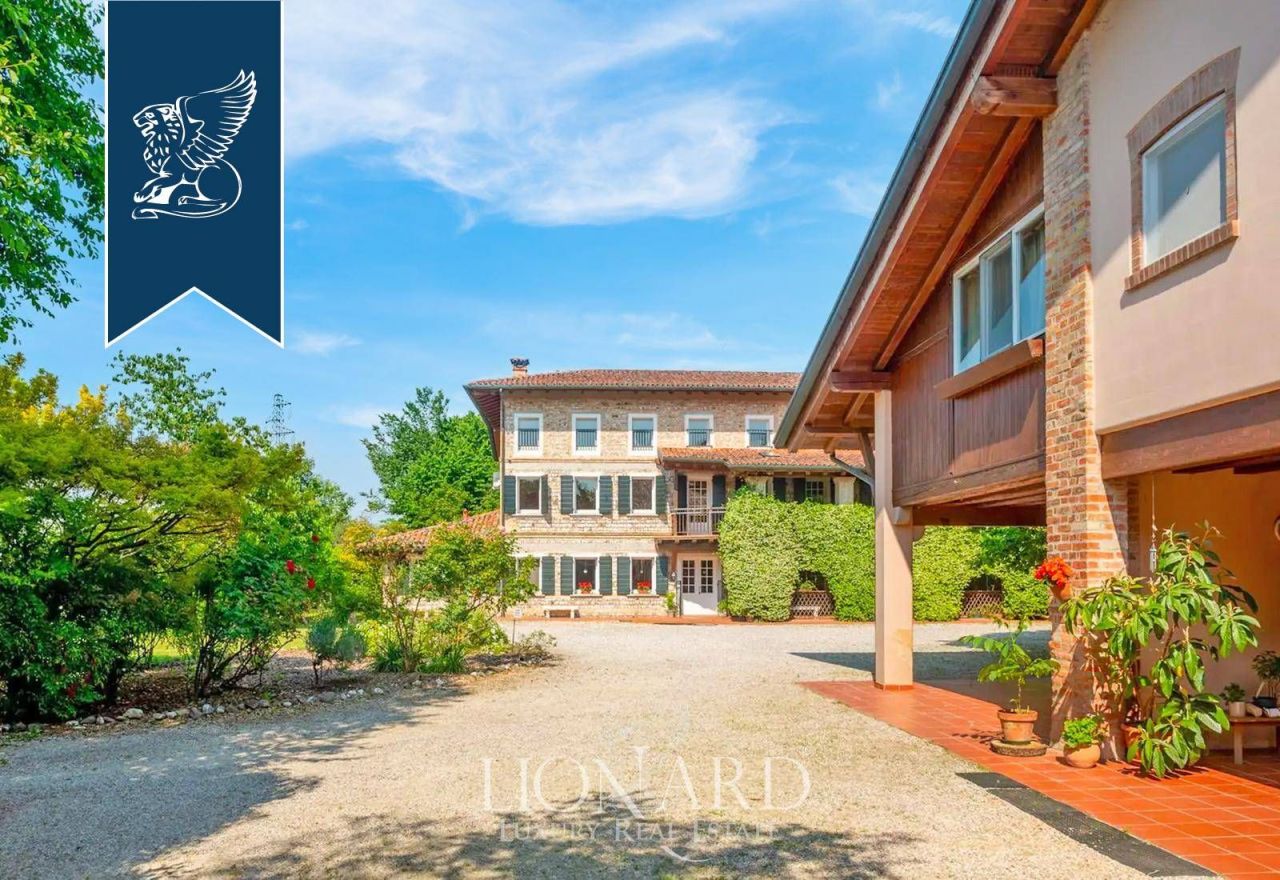 Villa in Pordenone, Italy, 1 176 m² - picture 8