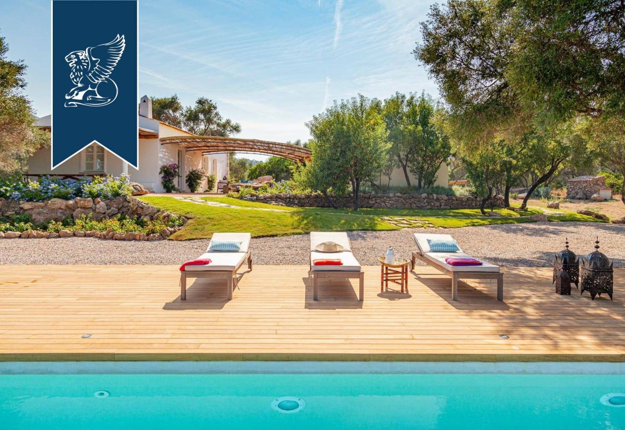 Villa a Olbia, Italia, 280 m² - foto 8