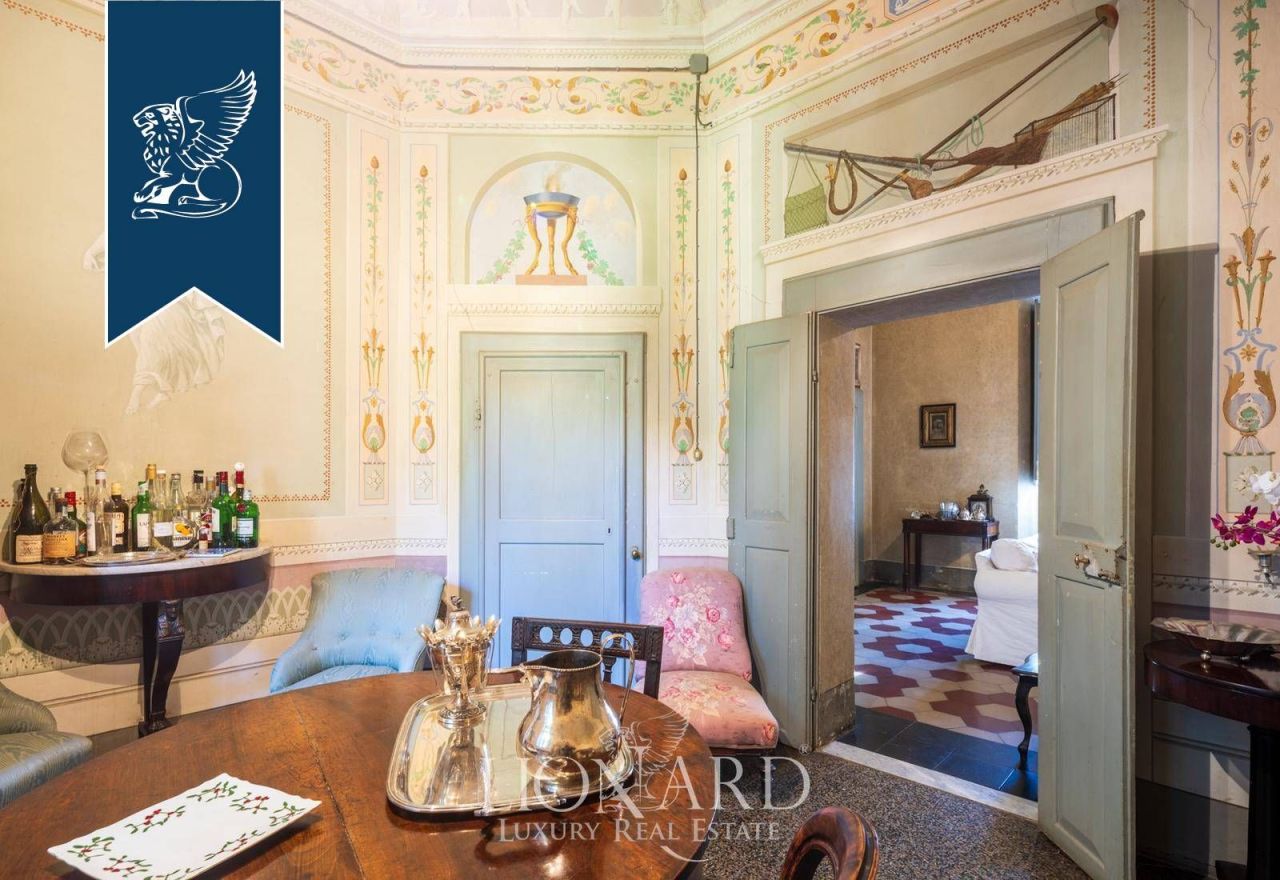 Villa a Livorno, Italia, 1 527 m² - foto 8