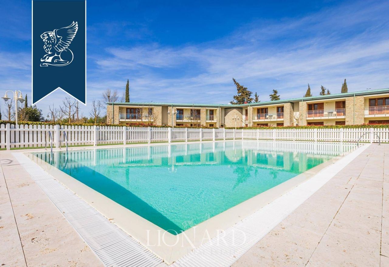 Hotel en Florencia, Italia, 4 775 m² - imagen 8