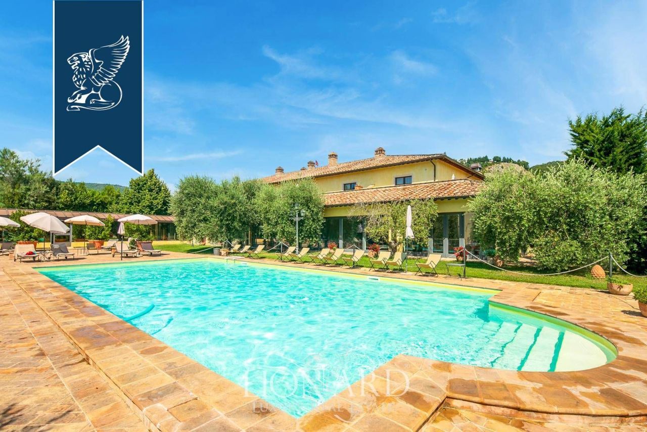 Hotel in Corciano, Italy, 3 700 m² - picture 8