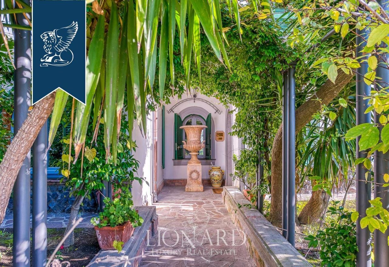 Villa in Naples, Italy, 500 m² - picture 8