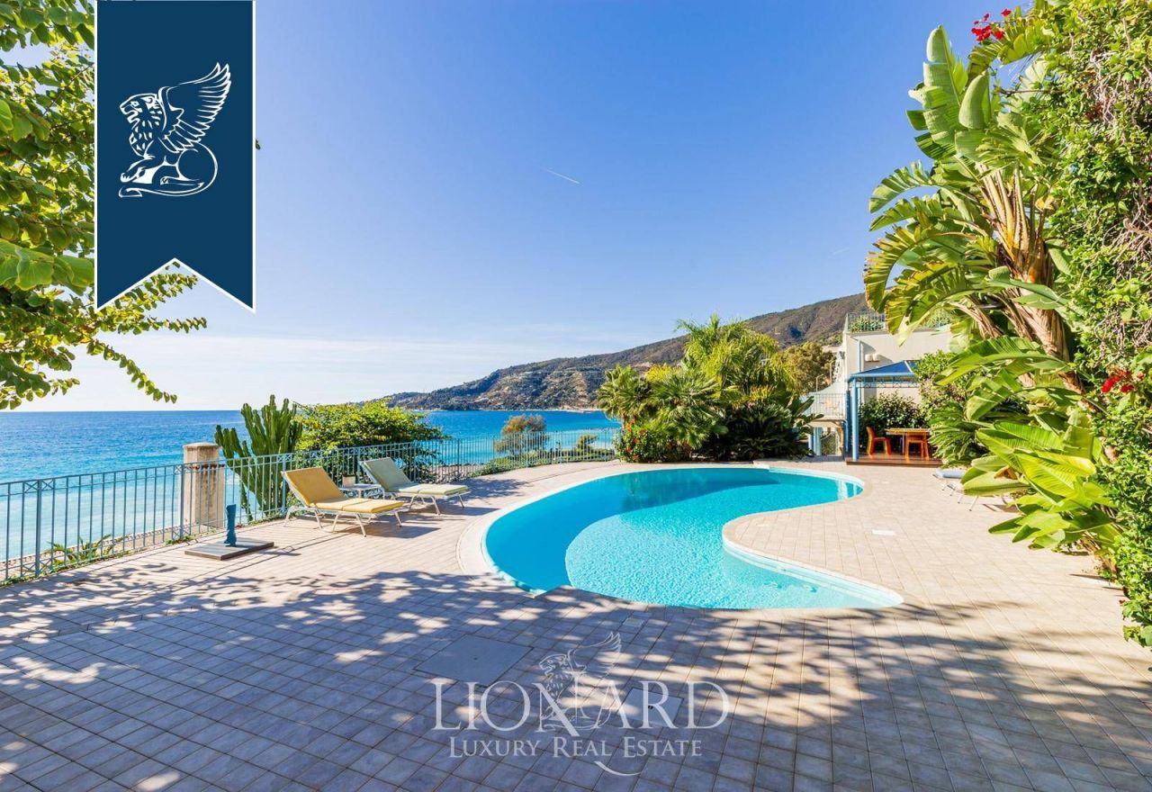 Villa in Ospedaletti, Italy, 450 m² - picture 8