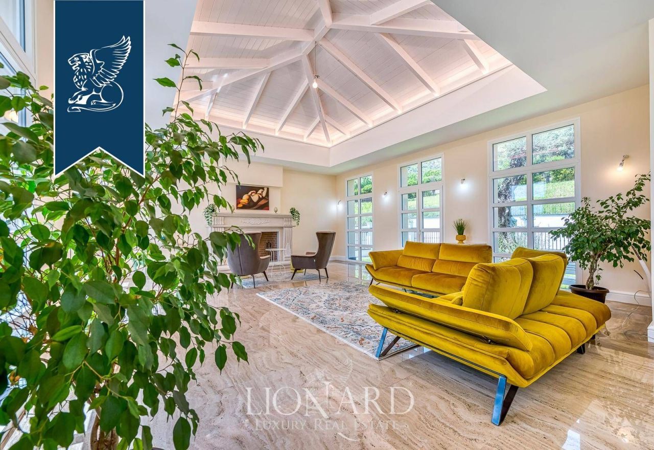 Villa à Salerne, Italie, 1 200 m² - image 8