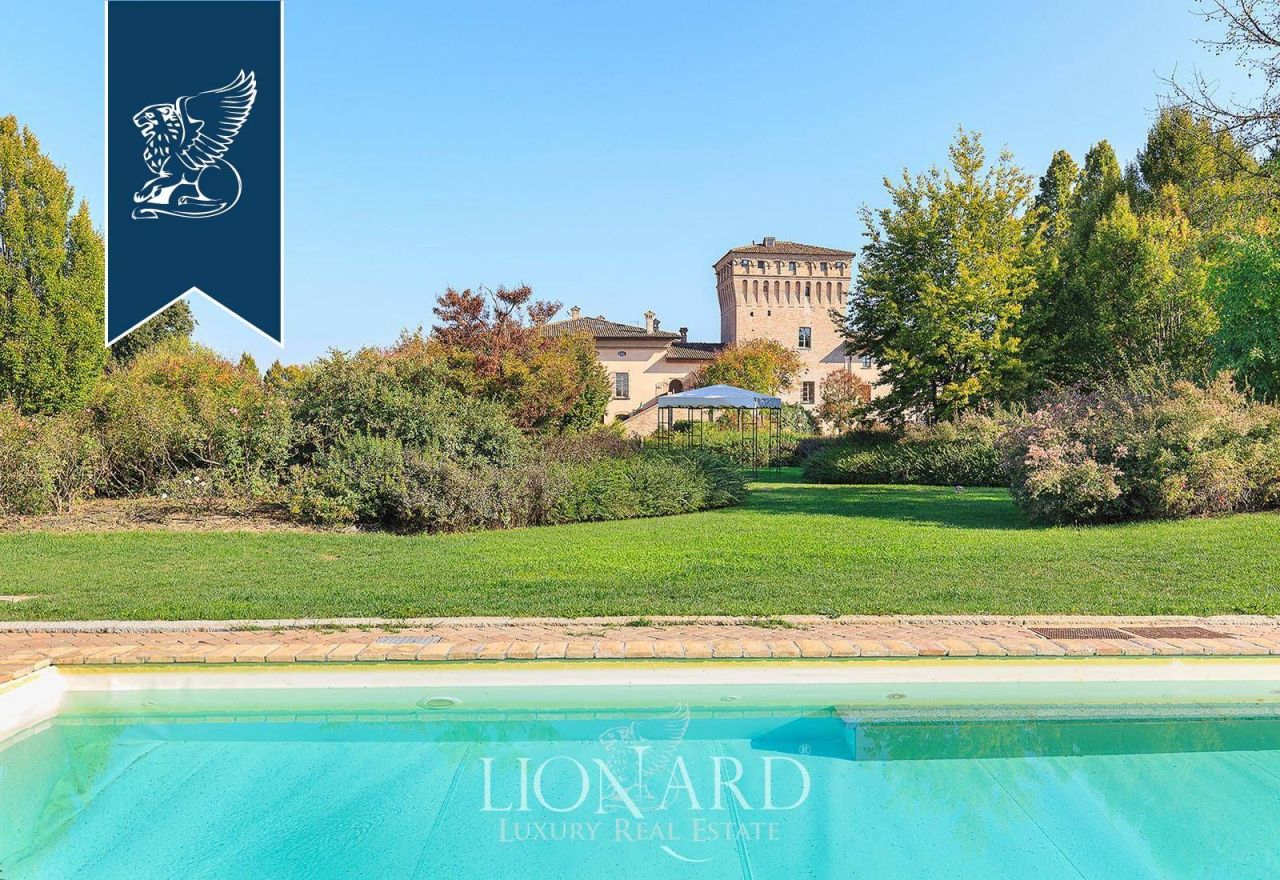 Castello a Piacenza, Italia, 3 700 m² - foto 8