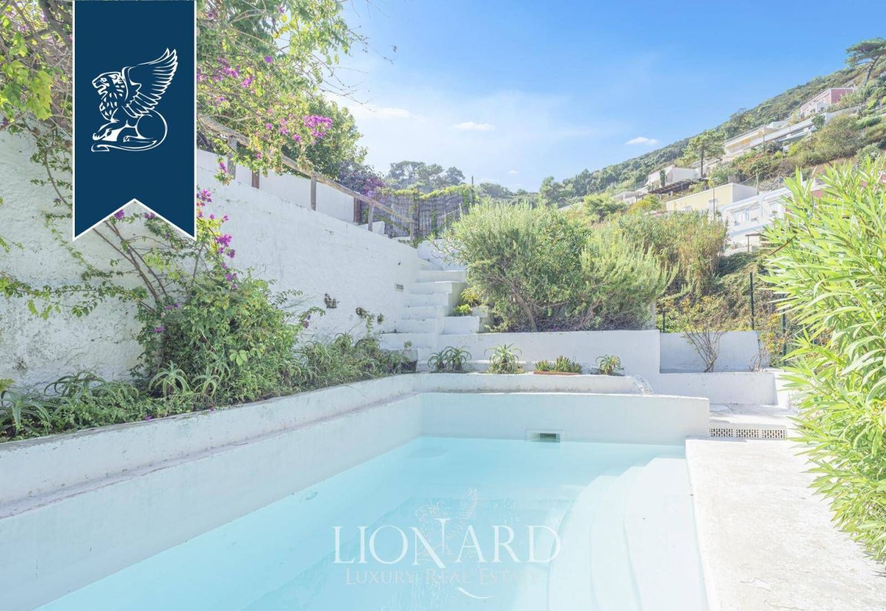 Villa a Latina, Italia, 233 m² - foto 8